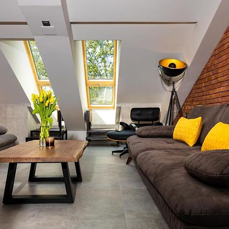 Industrial-Style 2Bd Loft With Parking Spot By Flat Mаnager Apartment Plovdiv Exterior photo